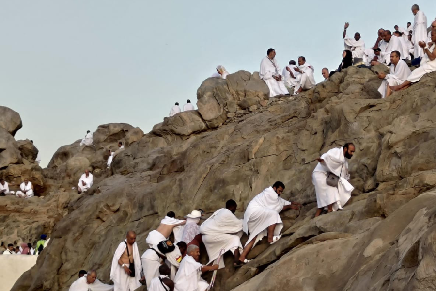 Diuji Saat Berhaji, Sandal mengecil di Arafah, Kaki Berdarah di Mina (5)