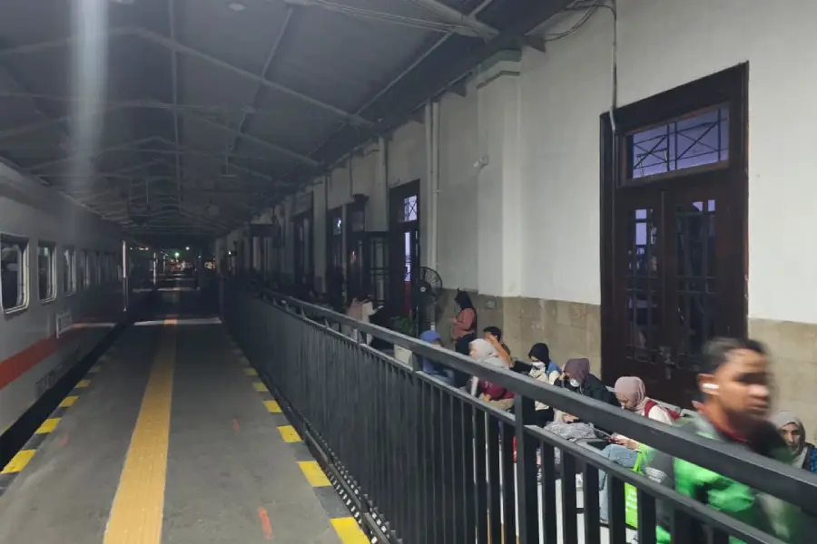 Listrik Padam 3,5 Jam di Stasiun Gubeng, Pelayanan Tetap Berjalan Normal Listrik di sekitar Stasiun Gubeng padam/Dok Daop 8 Surabaya