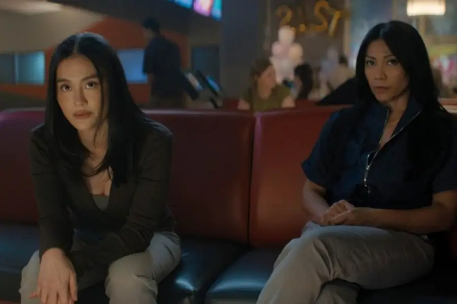 Agnez dan Anggun duduk berdampingan/Dok Reach Prime Video