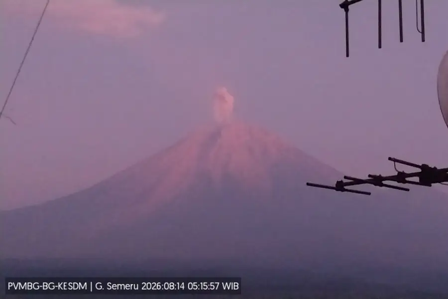 Gunung Semeru Erupsi Berulang Sejak Dini Hari, Ketinggian Letusan 1,2 KM Gunung Semeru erupsi setinggi 1.200 meter/Dok PVMBG