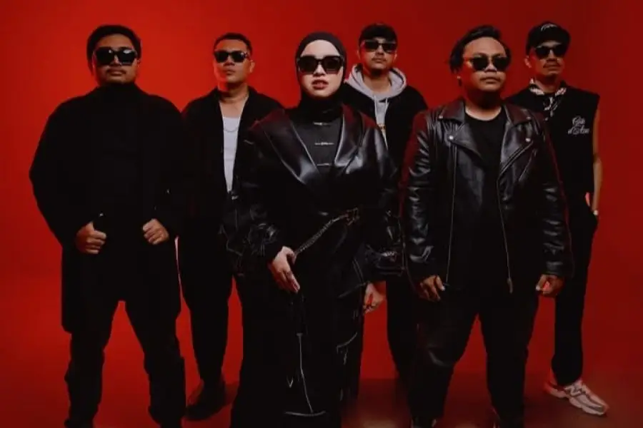 Putri Ariani Rilis ‘Wake My Soul’, Lagu tentang Bangkit dari Keterpurukan Putri Ariani dan band/Dok Putri Ariani