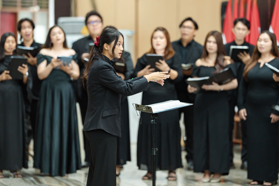 12 Pengaba Asia Tenggara Tampil dalam Konser Paduan Suara di Manado