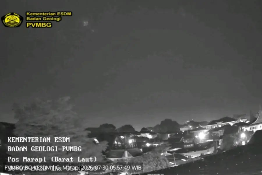 Gunung Marapi Sumbar erupsi Sabtu (27/9/2026) malam/Dok PVMBG