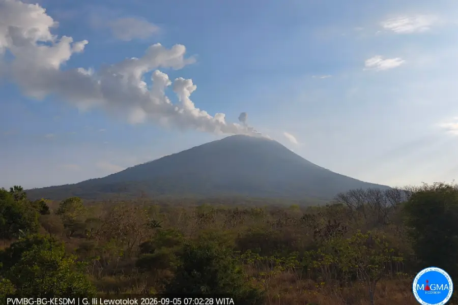 Kenapa Gunung Api Bisa Erupsi Bersamaan? Ini Penjelasan Ilmiahnya Erupsi G. Ili Lewotolok hari Sabtu, 05 September 2026, pukul 07:02 WITA/Dok PVMBG