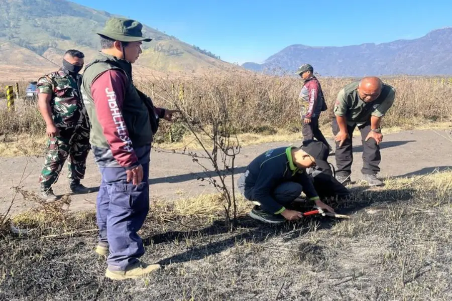 Mengapa Hutan di Kawasan Gunung Mudah Terbakar Saat Kemarau? Kemenhut teliti kebakaran hutan dan lahan/Dok Kemenhut