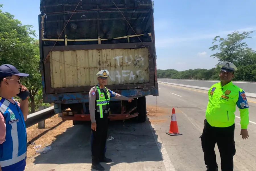 Lokasi kecelakaan rombongan suporter PSS Sleman/Dok PJR Polda Jatim